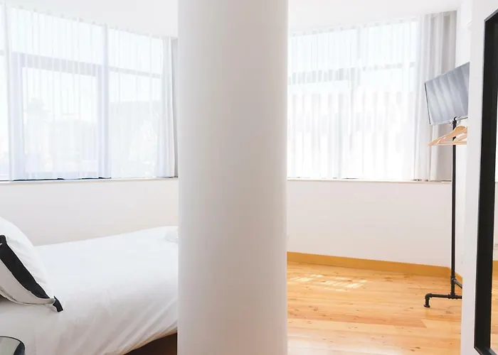 Aposentus - Skyline *